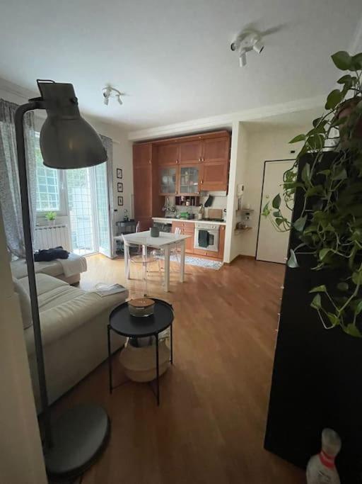 Apartment Cozy Flat Piazza Vescovio Rome